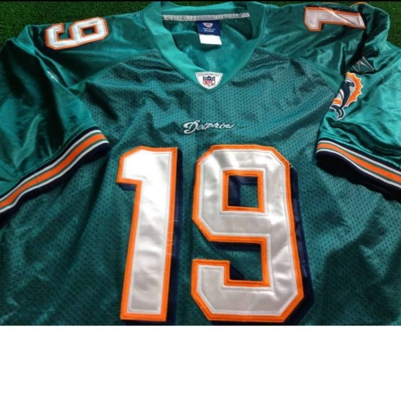 #19 Brandon Marshall Miami dolphins jersey - Picture 3 of 4